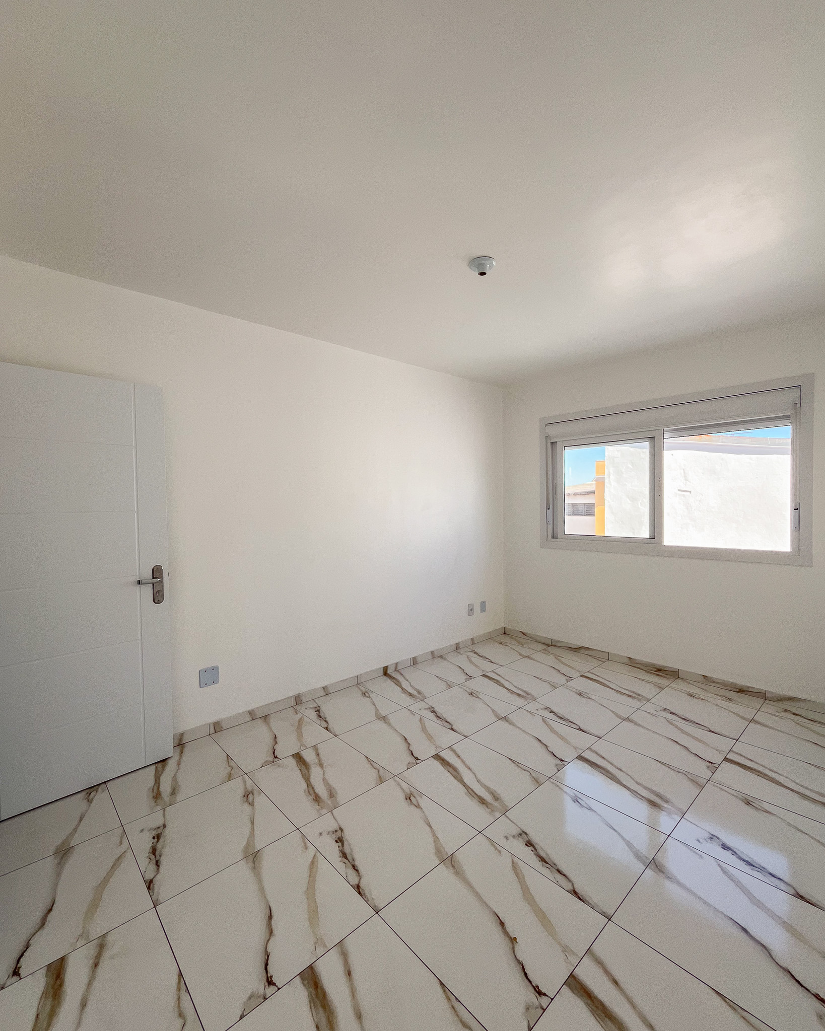 Apartamento 2 quartos Av. São Miguel